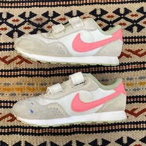 Nike Valiant toddler girl shoes. Size 10C.